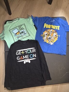 Boys' Blue Graphic Tee - Gaming Characters